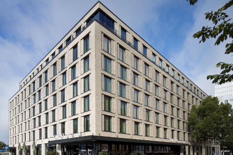 Hotel 3 Image 1